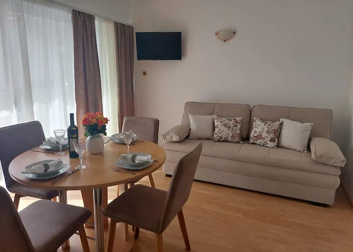 Apartment Zulim 1 *
