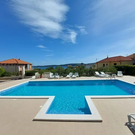 Zulim 1 Апартаменты